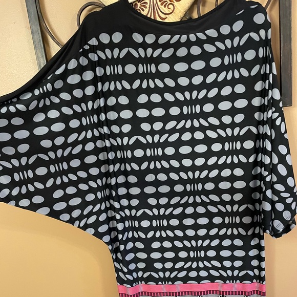 Beautiful Causal women’s dress - Picture 2 of 12